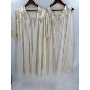 Vintage Night Gown & Robe SET See thru Nylon Lingerie Penoir COTTAGECORE 60/70s